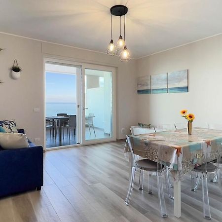 Wepuglia - Dimora Adriatica Apartment โมโนโปลี ภายนอก รูปภาพ