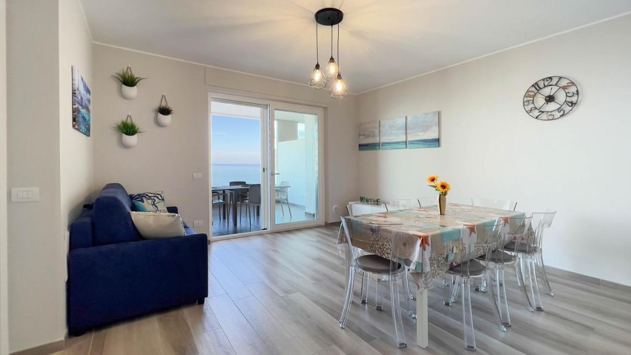 Wepuglia - Dimora Adriatica Apartment โมโนโปลี ภายนอก รูปภาพ