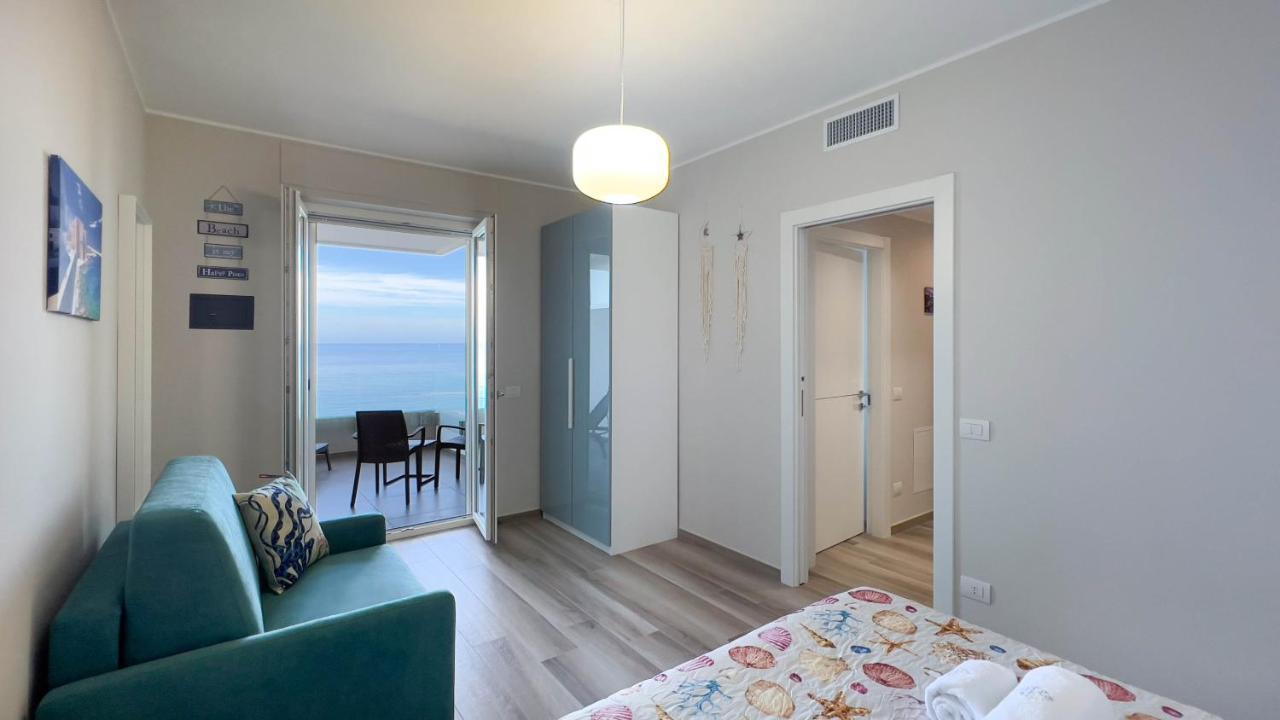 Wepuglia - Dimora Adriatica Apartment โมโนโปลี ภายนอก รูปภาพ
